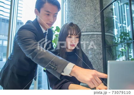 頼りになる先輩 73079110