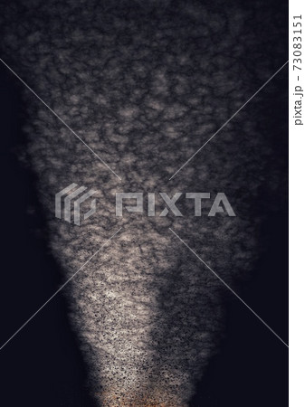 汚れた煙 73083151