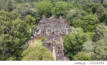【世界遺産】シェムリアップのアンコール遺跡群・バンテアイクデイ 73104494