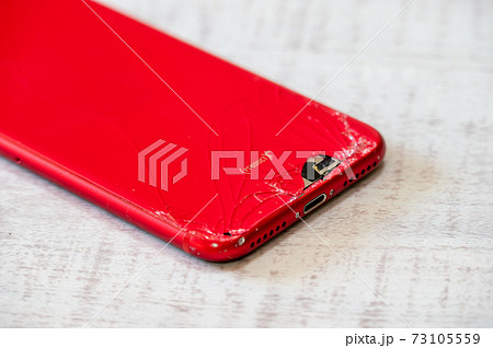 破損したスマホ 破損したスマホ 73105559