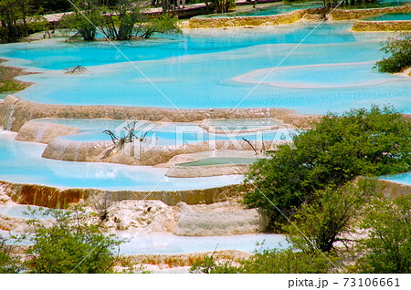 中国 四川省 黄龍風景区の石灰華段 五彩池 中国 四川省 黄龍風景区の石灰華段 五彩池 73106661