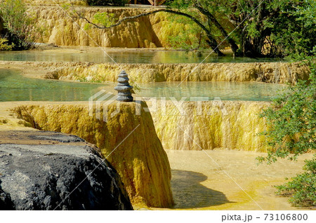 中国　四川省　黄龍風景区の石灰華段　 73106800