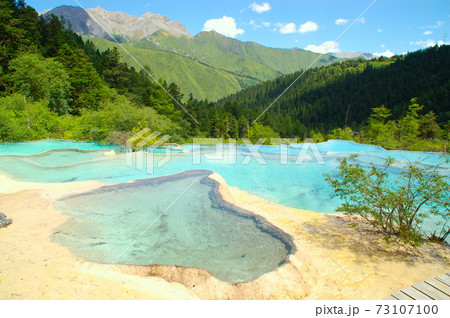 中国　四川省　黄龍風景区の石灰華段　 73107100