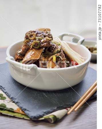 ステーキ 食べ物 フード 73107782