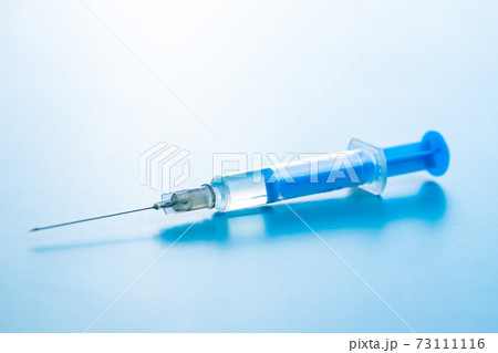 Injection syringe. Covid-19 coronavirus vaccination. Corona virus vaccine. Injection syringe. Covid-19 coronavirus vaccination. Corona virus vaccine. 73111116