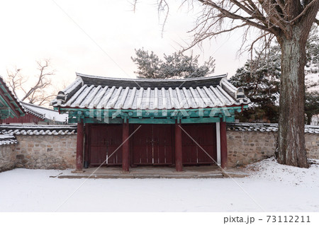 冬 韓屋 雪景色 73112211