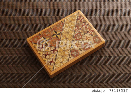 箱根の寄木細工 からくり箱 箱根の寄木細工 からくり箱 73113557