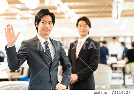 オフィス ビジネスマン ビジネス オフィス ビジネスマン ビジネス 73114227