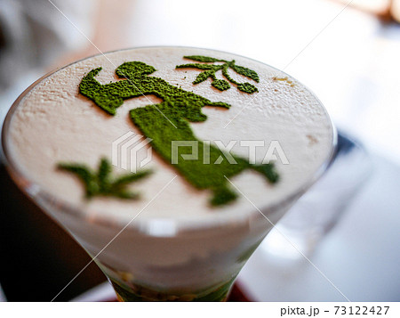 抹茶パフェ 73122427