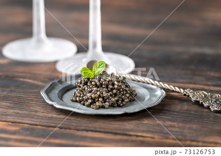 Black caviar 73126753