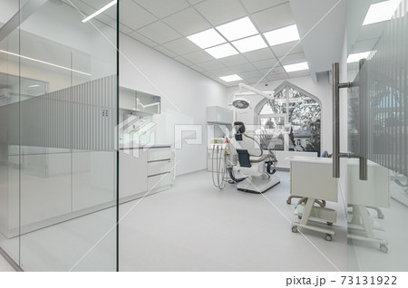 Interior of dentistry medical office, special equipment 73131922
