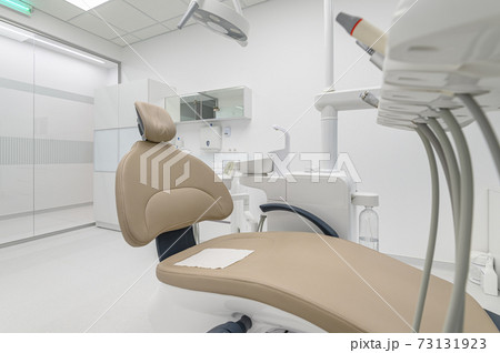 patient chair in Interior of dentistry medical office 73131923