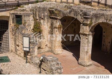 イタリア　マテーラの遺跡 73133120