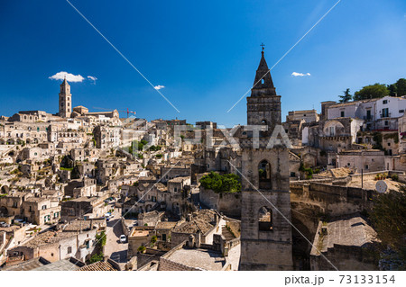 イタリア　マテーラの洞窟住居、マテーラ大聖堂と聖ペテロ教会 73133154