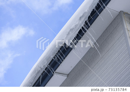 屋根の雪庇 屋根の雪庇 73135784