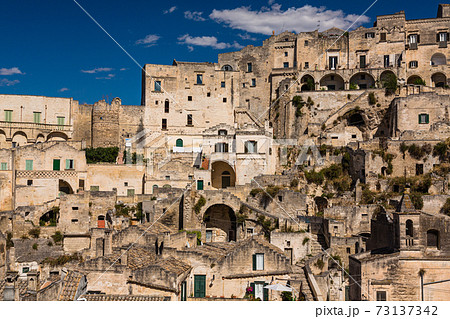 イタリア　マテーラの洞窟住居 73137342