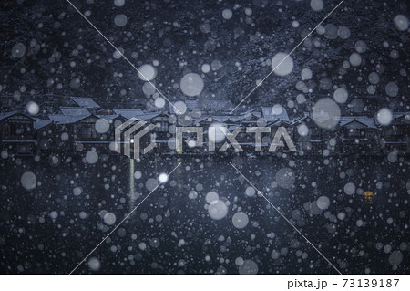 京都府 伊根の舟屋 雪景色 京都府 伊根の舟屋 雪景色 73139187