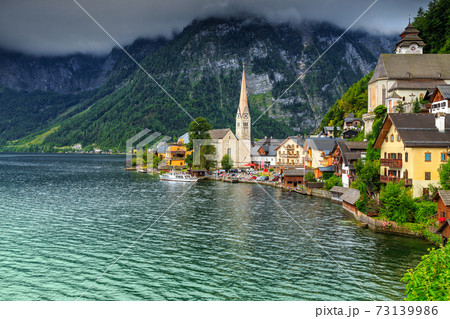 Beautiful historic village with alpine lake,Hallstatt,Salzkammergut region,Austria 73139986