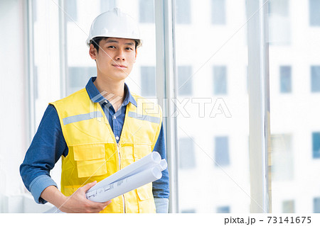 Man, architect 73141675