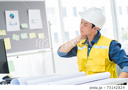 Man architect 73142824