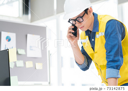 Man architect Man architect 73142875