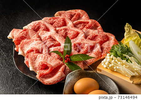 和牛ですきやき Japanese beef sukiyaki 和牛ですきやき Japanese beef sukiyaki 73146494