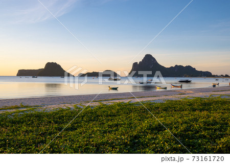 Beautiful calm beach in morning at Prachuap Khiri Khan, Thailand Beautiful calm beach in morning at Prachuap Khiri Khan, Thailand 73161720