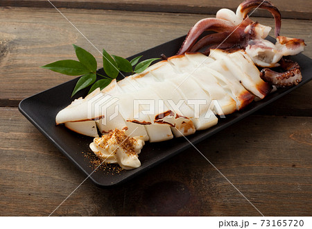 イカの一夜干し　居酒屋料理 73165720