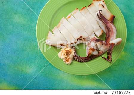 イカの一夜干し　居酒屋料理 73165723