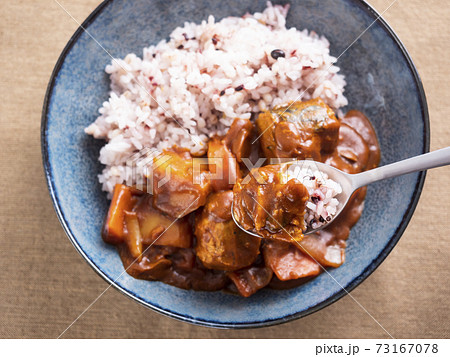 サバ缶カレーライス　雑穀米 73167078