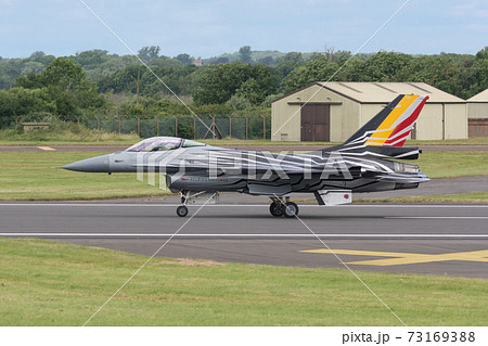 ベルギー空軍F-16AMディスプレイチーム着陸 73169388