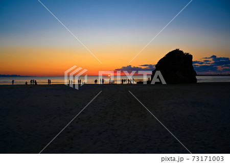 稲佐の浜　弁天島　夕日　天日隅宮　出雲 73171003