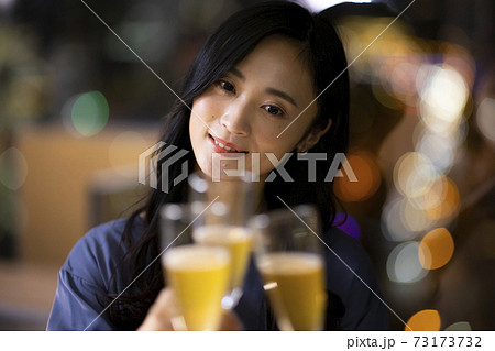 夜景 乾杯 夜景 乾杯 73173732