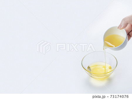 オリーブオイル オリーブオイル 73174076