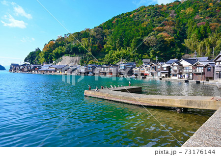 伊根の舟屋　西平田地区　伊根湾 73176144