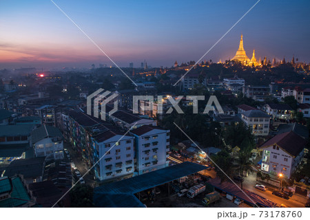 Shwedagon pagoda in Yangon, Myanmar 73178760