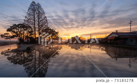 縫ノ池（夜明け） 73183278