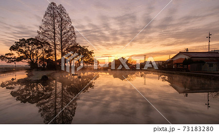 縫ノ池（夜明け） 73183280