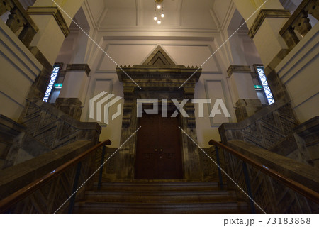 「神奈川県」大倉山記念館のエントランスホール 73183868