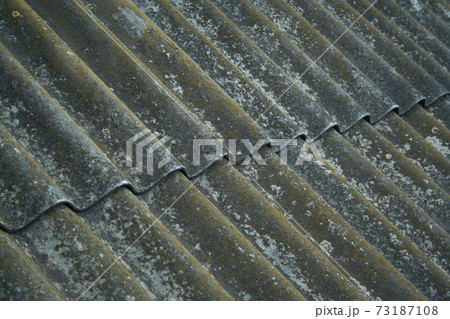 Old slate roof background 73187108