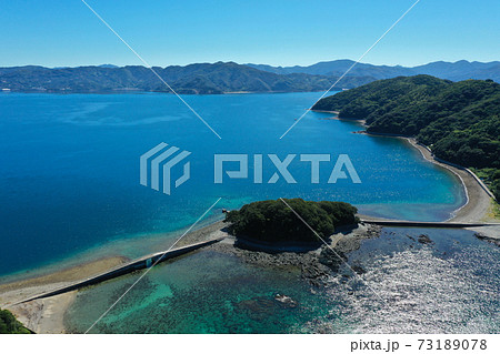 愛媛県八幡浜市　大島の風景 73189078