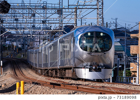 西武鉄道001系ラビュー（編成写真） 73189098