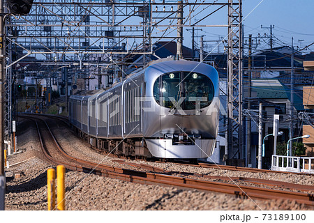 西武鉄道001系ラビュー（編成写真） 73189100