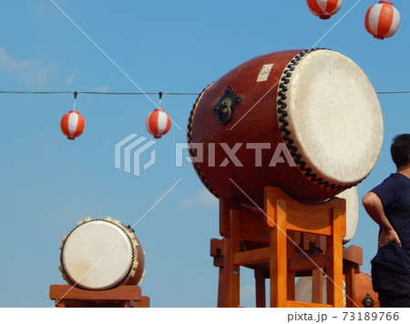 SHAH ALAM, MALAYSIA - JULY 22, 2017: Japanese drum on stage during the celebration of Bon Odori IN Malaysia SHAH ALAM, MALAYSIA - JULY 22, 2017: Japanese drum on stage during the celebration of Bon Odori IN Malaysia 73189766