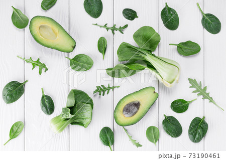 Green vegetables and leaves 73190461