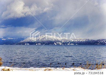 琵琶湖 (12月 冬 積雪) 琵琶湖 (12月 冬 積雪) 73194538