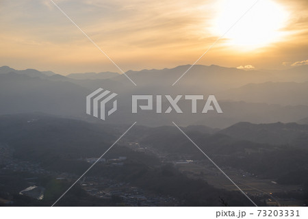 美の山公園から見た夕焼け 美の山公園から見た夕焼け 73203331