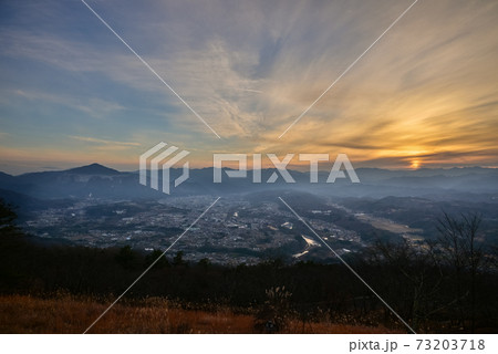 秩父市街　夕景　美の山公園から撮影 73203718