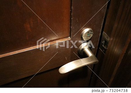 ドアノブ レバーハンドル 半開きの扉 73204738