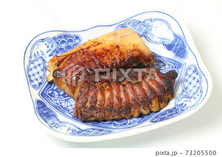 焼き魚、カスベ、こんがり焼けたカスベのみそ漬け焼き 73205500